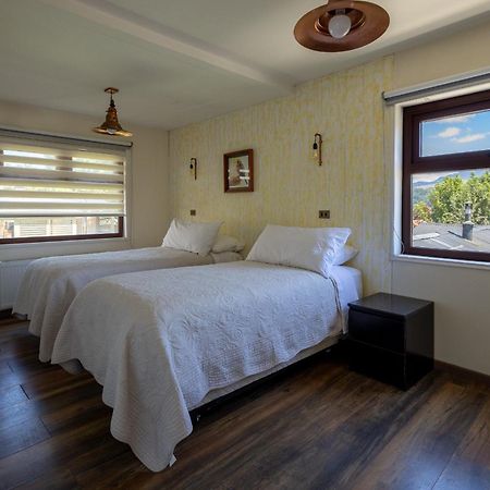 Abriga Bed And Breakfast Coyhaique Ngoại thất bức ảnh